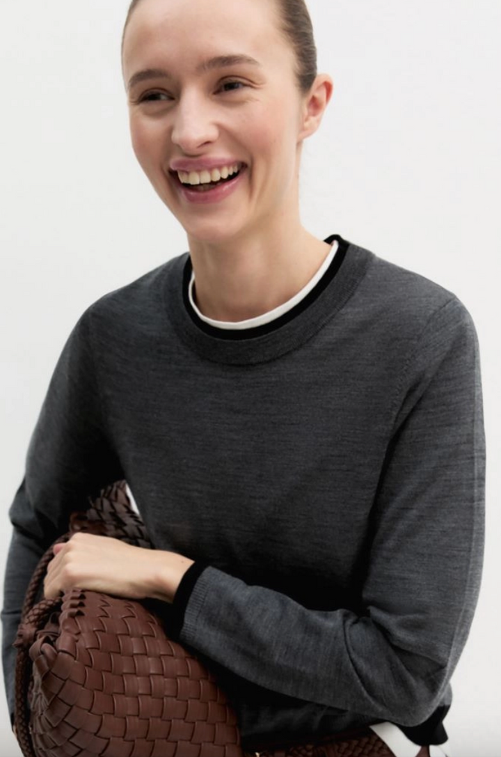 Emme | Prugna Sweater  Grey