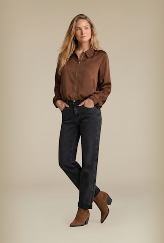 Red Button | SRB4995 Caitlina Jean Black Used
