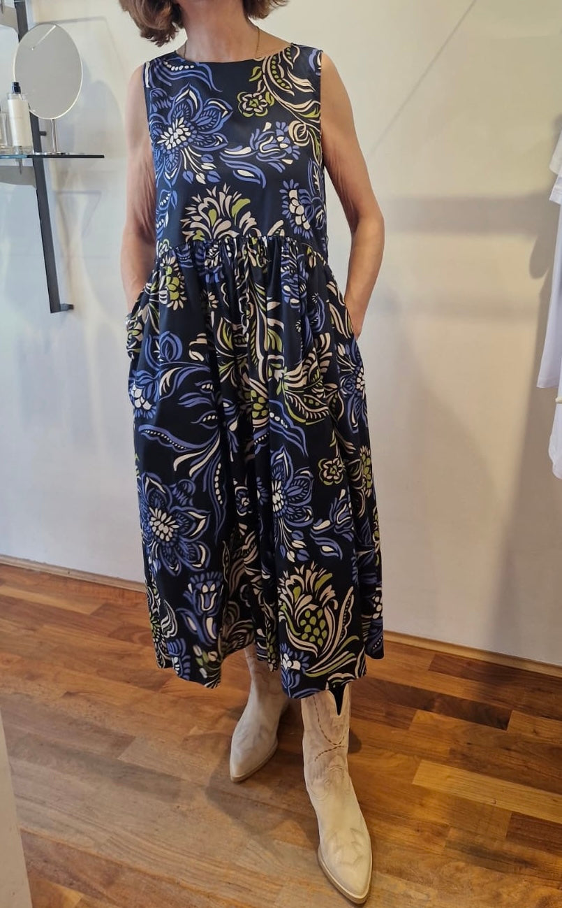 Emme > Gestro Dress Navy Floral